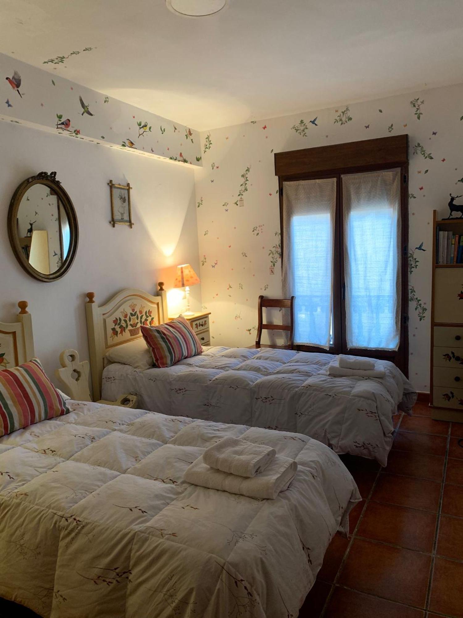 La Casa De Paloma En La Plaza Encanto Historico Riaza Kültér fotó